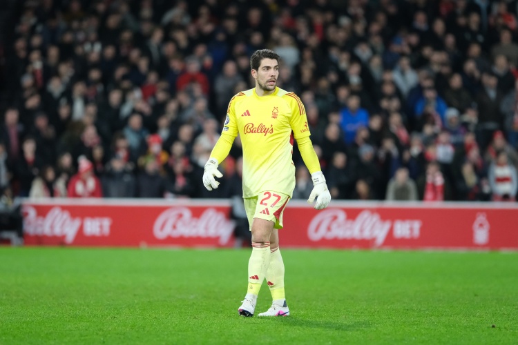 500万解约金：狼堡弃奥尔特加转攻柏林赫塔门神厄恩斯特