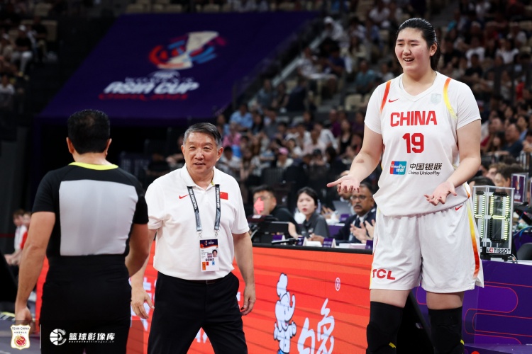 邓雨婷火线入队，中国女篮世界杯阵容再调整