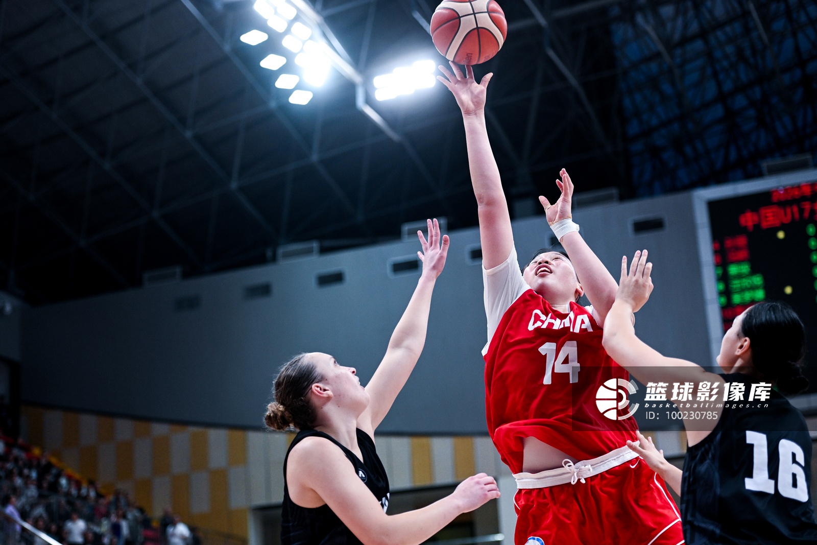 庞云舒16分10板5断难救主 中国U17女篮1分惜败加拿大