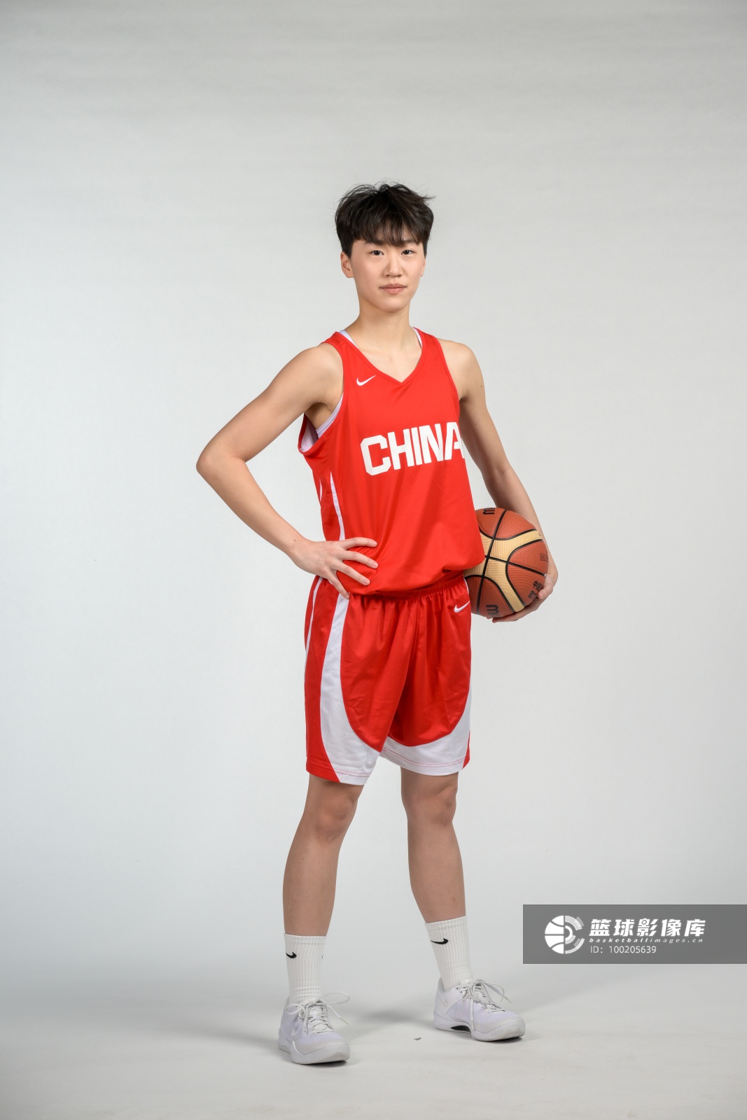 9分钟百分百命中率,冯颖替补砍9分助U17女篮险胜斯洛文尼亚