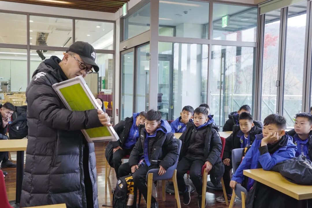 董路专访:打进世界杯不如培养五大联赛球员,足球小将要赢在起跑线 董路专访:打进世界杯不如培养五大联赛球员,足球小将要赢在起跑线