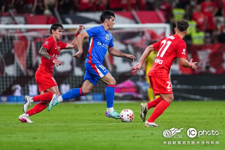莱昂纳多李新翔破门 海港德比2-0胜申花 莱昂纳多李新翔破门 海港德比2-0胜申花