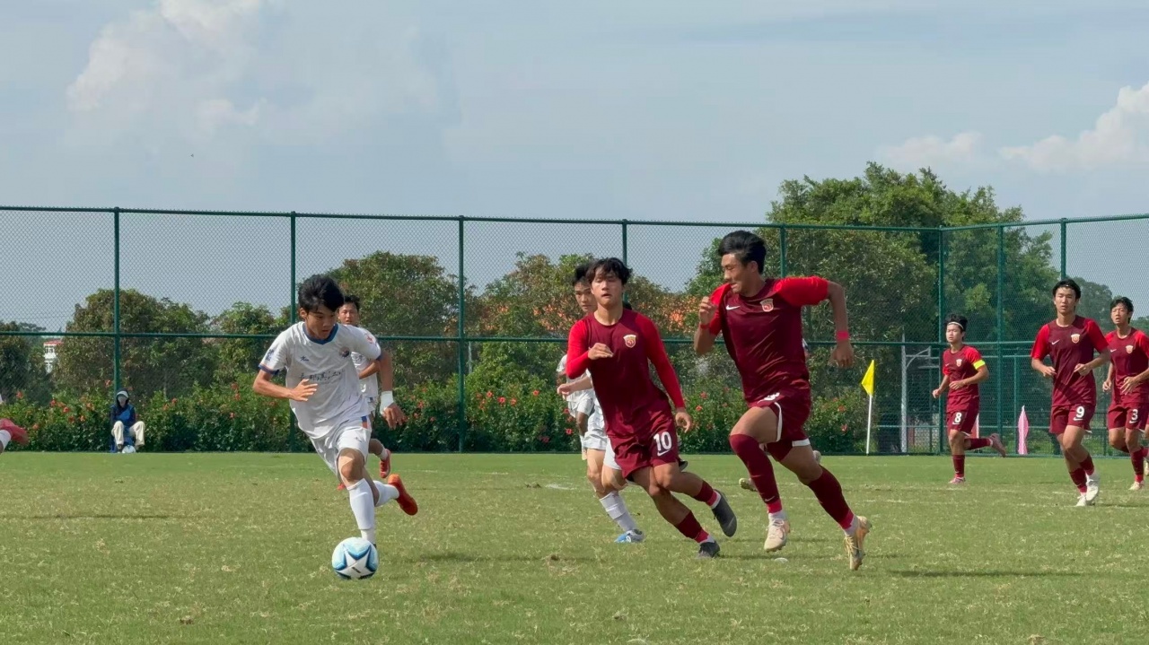 上海海港U17晋级组全胜出线 叶伟翔三连扑+刘怡晨补时绝杀 上海海港U17晋级组全胜出线 叶伟翔三连扑+刘怡晨补时绝杀