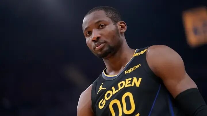 去年索要3000万,今夏NBA查无此人 去年索要3000万,今夏NBA查无此人