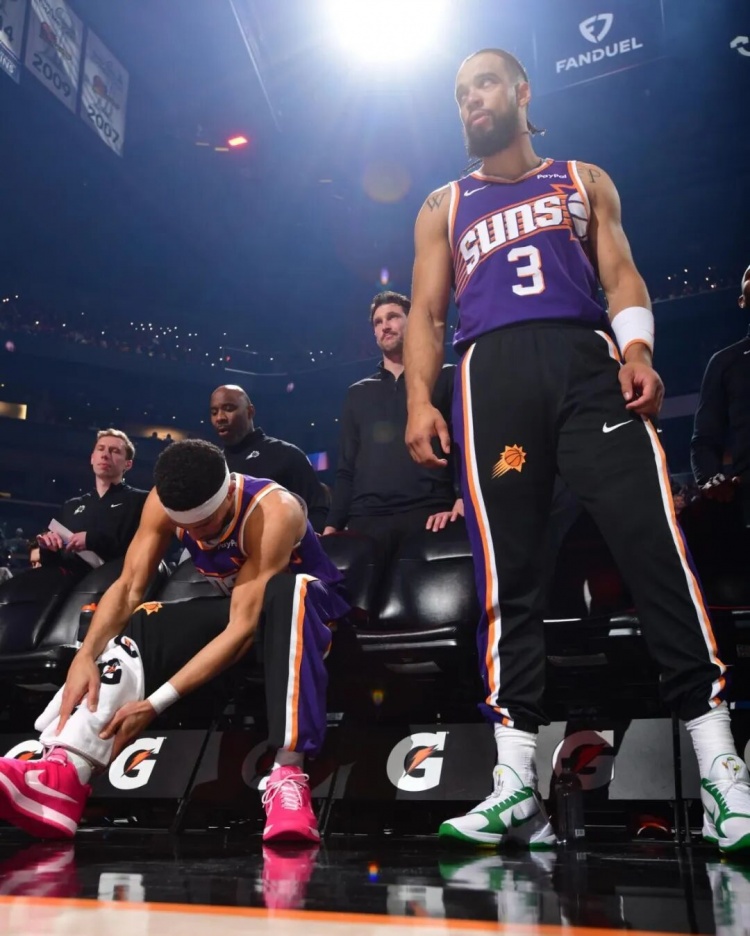 去年索要3000万,今夏NBA查无此人 去年索要3000万,今夏NBA查无此人