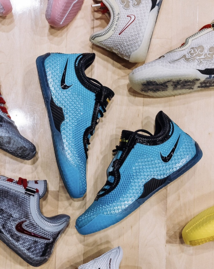 詹姆斯晒第24代签名鞋LeBron 24 自称系列最轻