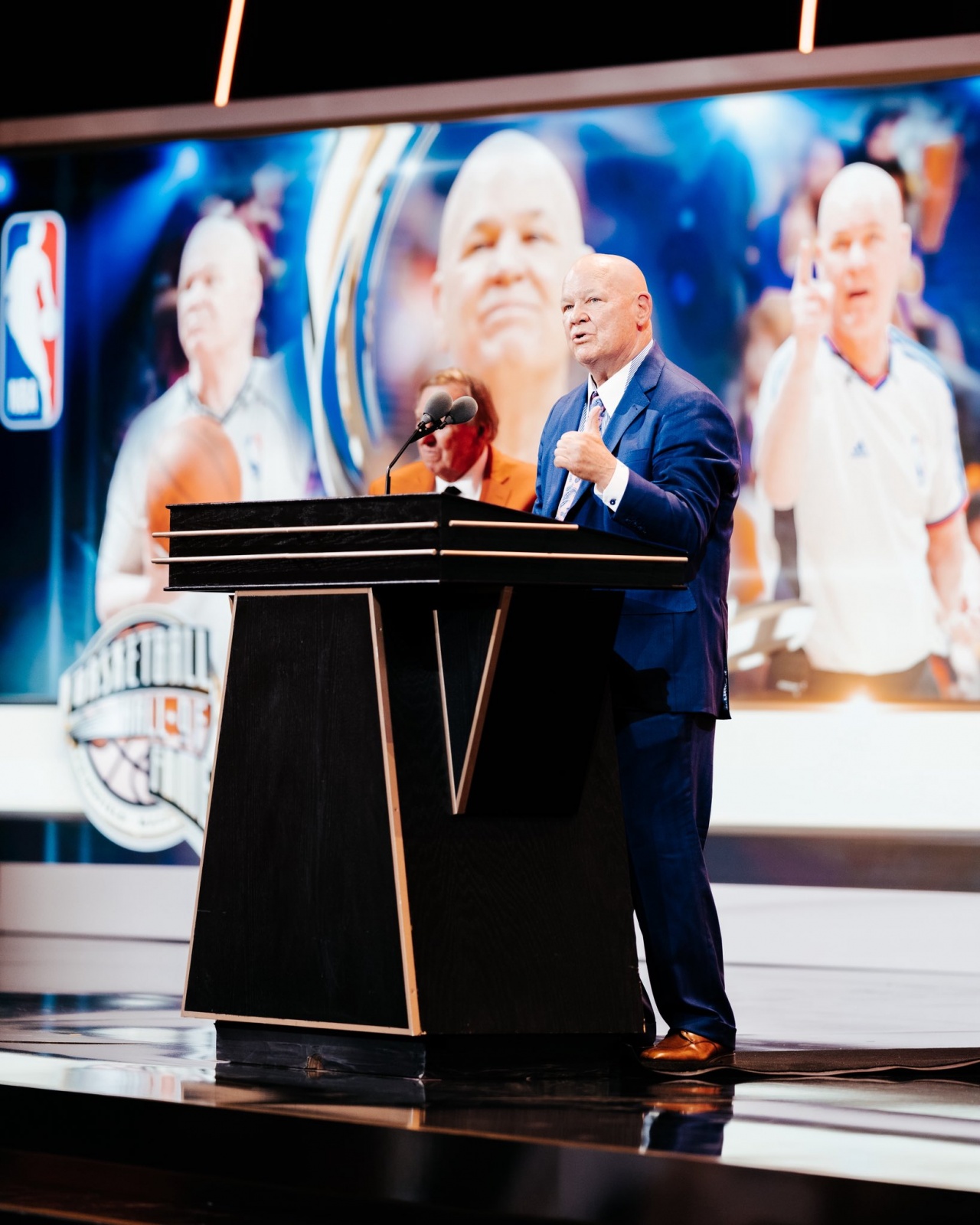 2026届名人堂名单揭晓:斯塔德迈尔、德安东尼同日入驻,太阳跑轰体系占两席 2026届名人堂名单揭晓:斯塔德迈尔、德安东尼同日入驻,太阳跑轰体系占两席
