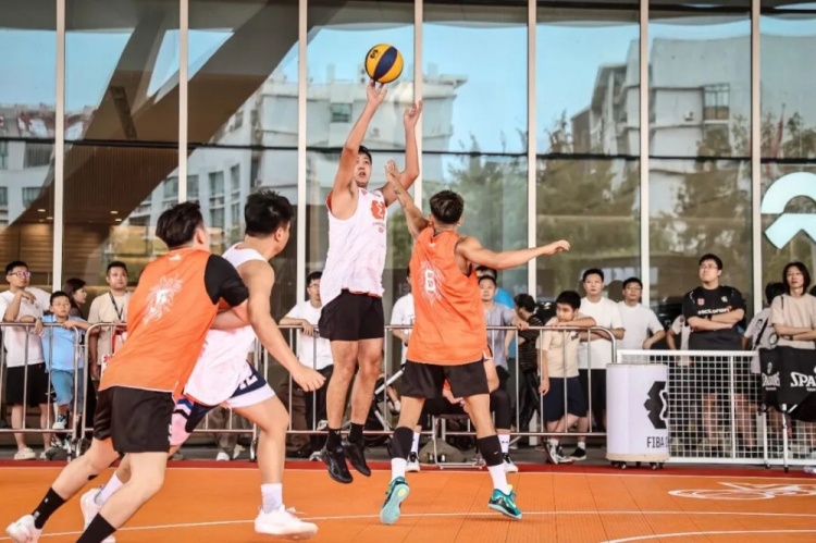 FIBA Open 3x3长宁站落幕：KOTC加时逆转夺冠，闵行动小鹿不败封后