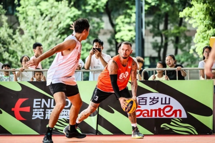 FIBA Open 3x3长宁站落幕：KOTC加时逆转夺冠，闵行动小鹿不败封后