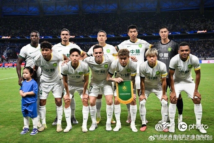 国安客场3-0击败申花 侯森多次神扑三将破门 国安客场3-0击败申花 侯森多次神扑三将破门
